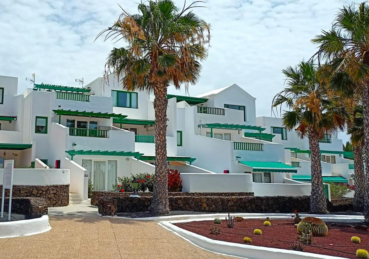 Calypso, Apartamento Completo Con Vistas Al Mar Y A La Piscina En Costa Teguise Extérieur photo