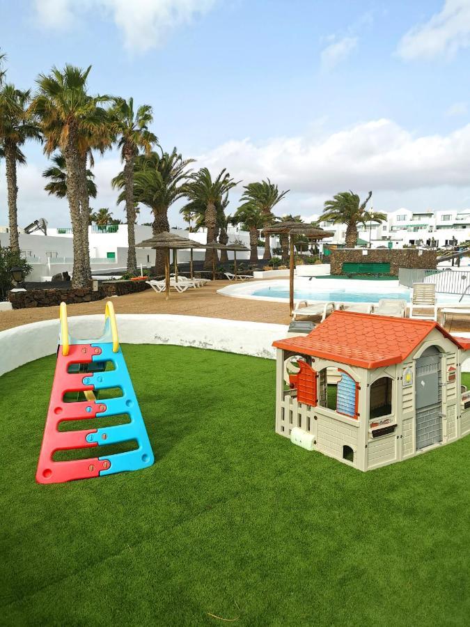 Calypso, Apartamento Completo Con Vistas Al Mar Y A La Piscina En Costa Teguise Extérieur photo